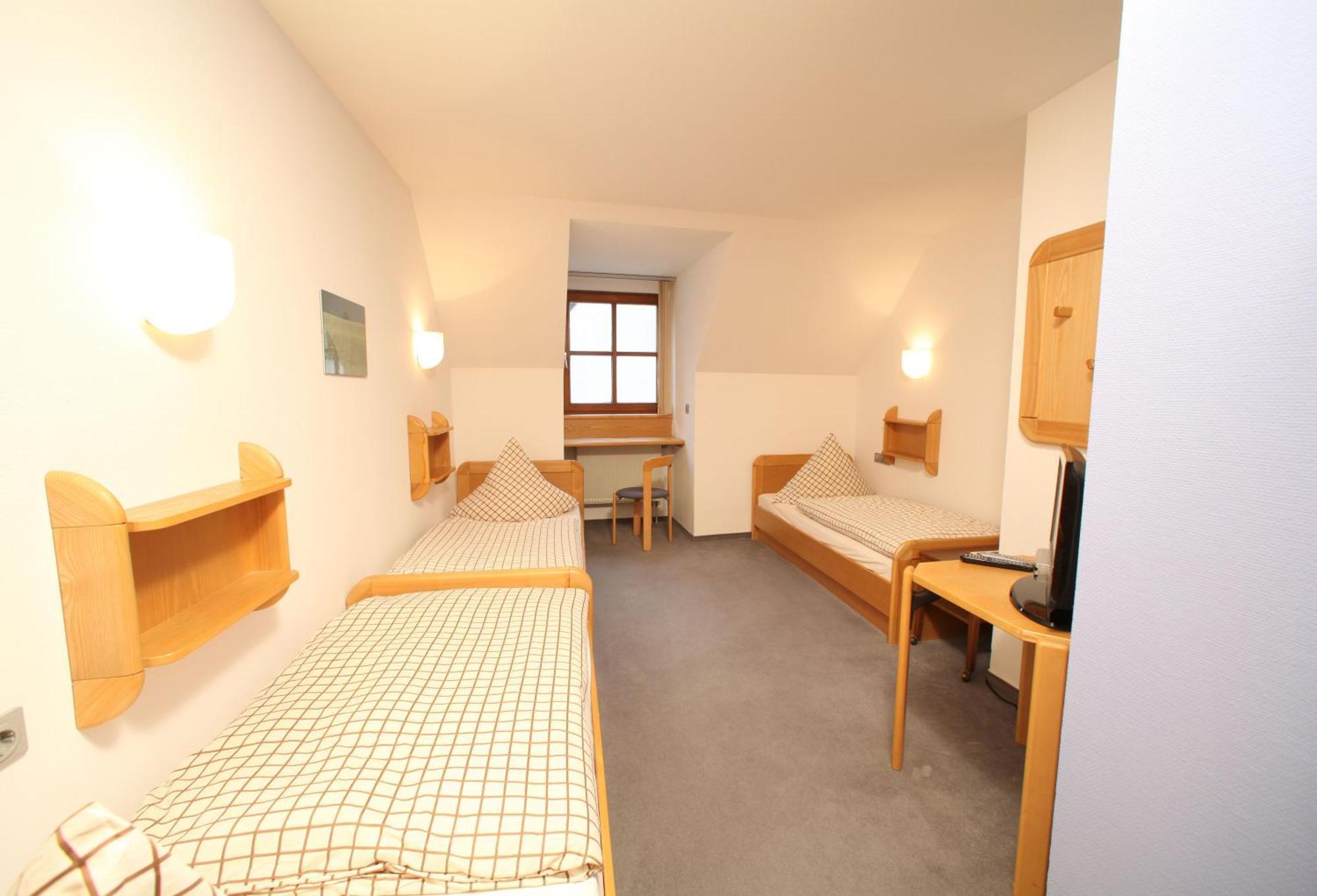 Gasthof Zum Bayerischen Greding Buitenkant foto