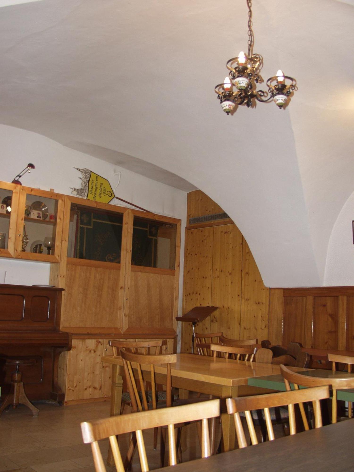 Gasthof Zum Bayerischen Greding Buitenkant foto